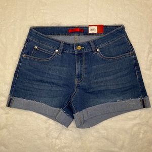 NWT JENNIFER LOPEZ JEAN SHORTS